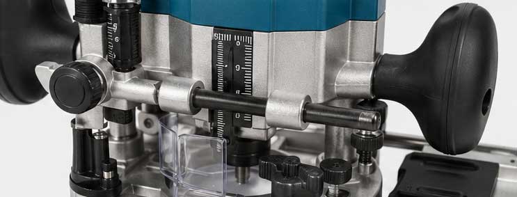 Detalle de ajustes y base de la fresadora combinada Virutex FR356Z