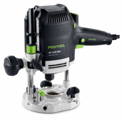 Fresadora Festool OF 1400 EBQ-Plus profesional sobre banco de carpintería con acabado premium y sistema de aspiración